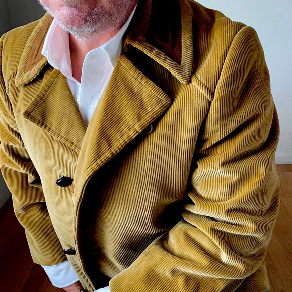 Vintage corduroy coat. - Picture 7 of 14